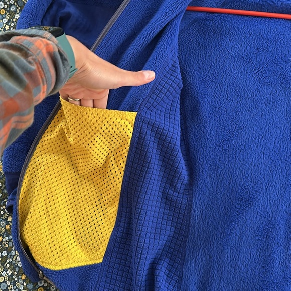 Patagonia R2 jacket - Picture 4 of 5